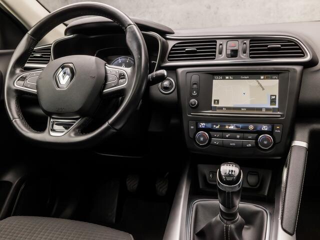 Renault KADJAR 1.2 TCe Bose (PANORAMADAK, NAVIGATIE, CLIMATE, BOSE AUDIO, GETINT GLAS, LEDER, SPORTSTOELEN, PARKEERSENSOREN, TREKHAAK, CRUISE, NIEUWE APK, NIEUWSTAAT)