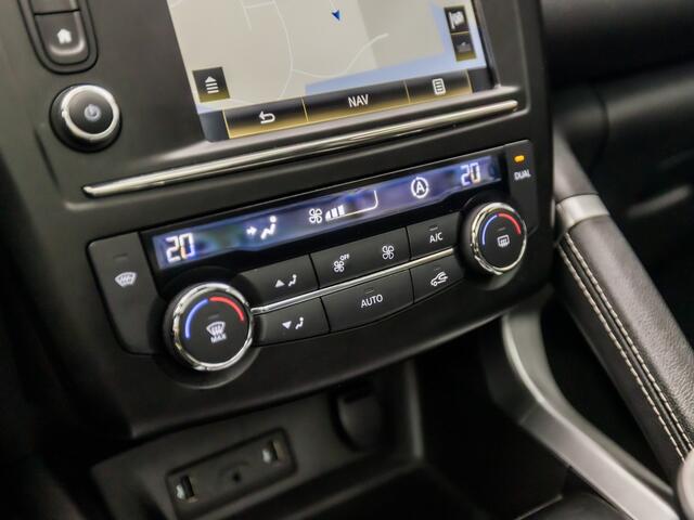 Renault KADJAR 1.2 TCe Bose (PANORAMADAK, NAVIGATIE, CLIMATE, BOSE AUDIO, GETINT GLAS, LEDER, SPORTSTOELEN, PARKEERSENSOREN, TREKHAAK, CRUISE, NIEUWE APK, NIEUWSTAAT)