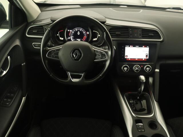 Renault KADJAR 1.3 TCe Zen | Panoramadak | Trekhaak | Leder | Keyless | Full LED | Camera | Sfeerverlichting | Carplay | Navigatie | Stoelverwarming | LMV 19 inch