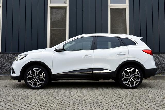Renault KADJAR 1.3 TCe Intens Rijklaarprijs-Garantie Rijklaarprijs-Garantie Panoramadak Trekhaak Sport interieur Camera