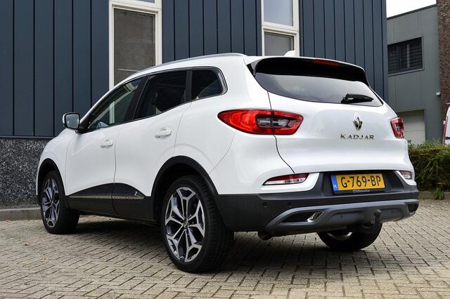Renault KADJAR 1.3 TCe Intens Rijklaarprijs-Garantie Rijklaarprijs-Garantie Panoramadak Trekhaak Sport interieur Camera