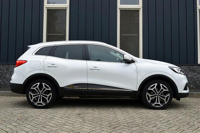 Renault KADJAR 1.3 TCe Intens Rijklaarprijs-Garantie Rijklaarprijs-Garantie Panoramadak Trekhaak Sport interieur Camera