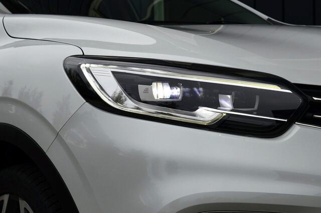 Renault KADJAR 1.3 TCe Intens Rijklaarprijs-Garantie Rijklaarprijs-Garantie Panoramadak Trekhaak Sport interieur Camera