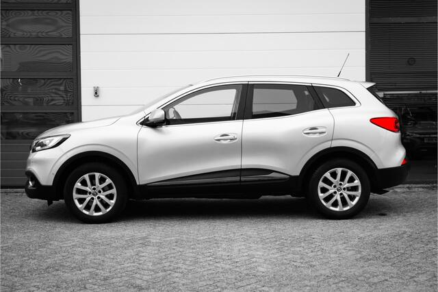 Renault KADJAR 1.2 TCe 130 PK Intens | Semi-elektrische Trekhaak | Camera achter | 4 seizoenbanden | ECC | | incl. Bovag rijklaarpakket met 12 maanden garantie |