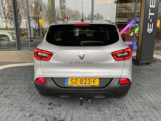 Renault KADJAR 1.2 TCe Limited / TREKHAAK / NAVIGATIE / PARKEERSENSOREN