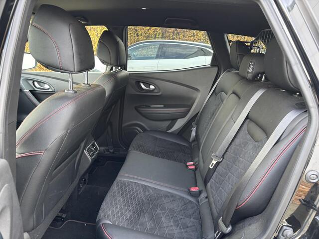 Renault KADJAR 1.3 TCe 159 EDC Black Edition | Automaat| Carplay & Android Auto| Stoelverwarming | BOSE Premium Audio| 19" Lichtmetalen Velgen| Full LED|