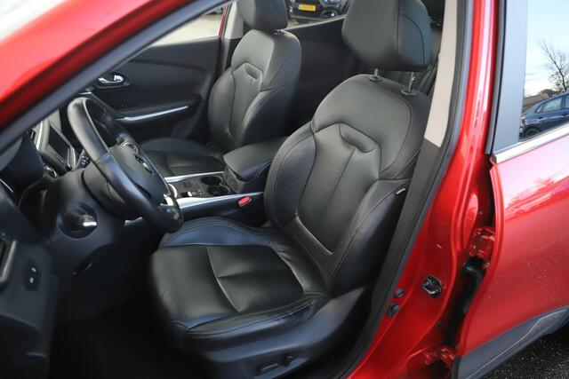 Renault KADJAR 1.2 TCe Bose 131PK Trekhaak Panoramadak Lederen Bekleding 19 inch LMV Navigatie Clima Cruise Parkeersensor