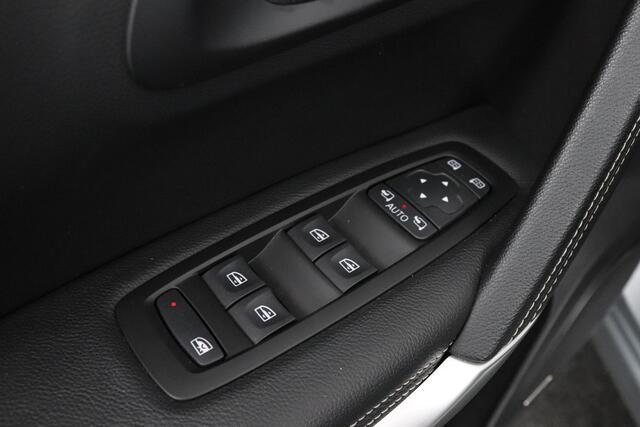 Renault KADJAR 1.3 TCe 140 EDC Bose | Dealeronderhouden |Automaat| Stoel Verwarming| Voorruitverwarming|