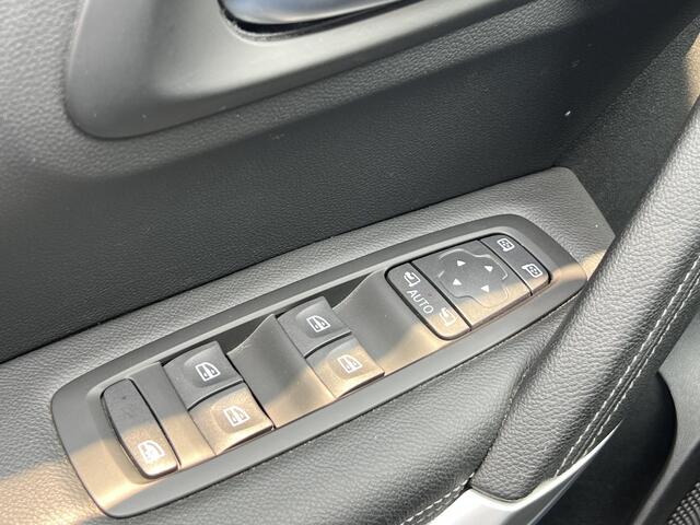 Renault KADJAR 1.3 TCe 140 EDC Intens | Pack Winter | Achteruitrijcamera | All-Season | LED | DAB | Key-less | Climate Control | Lichtmetaal | Cruise Control |