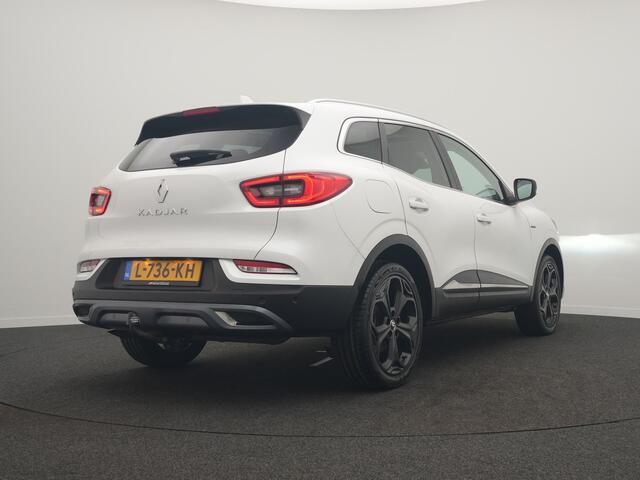 Renault KADJAR TCe 140 EDC Black Edition - RIJKLAARPRIJS - Automaat - Achteruitrijcamera - Trekhaak - Panoramadak - Dealeronderhouden