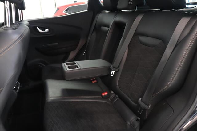 Renault KADJAR 1.3 TCe Black Edition | Camera | Climate control | Trekhaak | 19" lichtmetaal | Navigatie | AppleCarplay AndroidAuto | LED verlichting | Stoelverwarming |