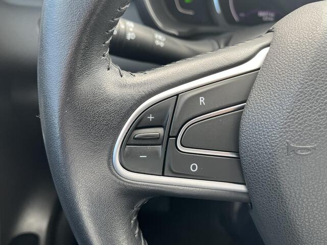 Renault KADJAR 1.2 TCe Intens / AUTOMAAT / CAMERA / TREKHAAK / PARKEERSENSOREN VOOR EN ACHTER