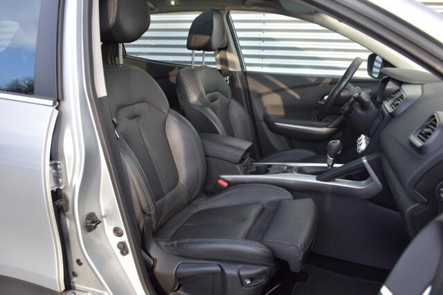 Renault KADJAR 1.3 TCE AUT. BLACK EDITION / ADAP. CRUISE / LEDER / P.DAK / TREKHAAK