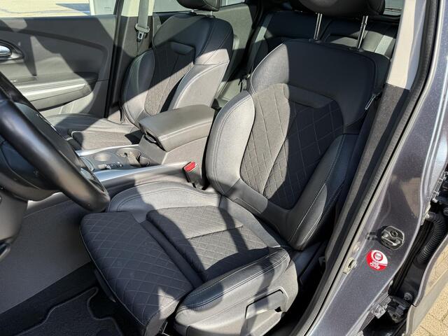 Renault KADJAR 1.3 TCe Intens / Automaat / Cruise Control / Climate Control / Panoramadak / Navigatie / Camera / All-Season banden / Origineel Nederlands - NAP