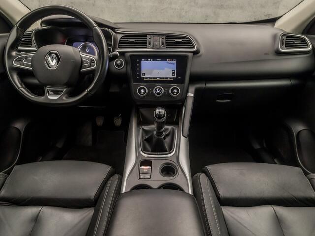 Renault KADJAR 1.3 TCe Intens Sport (APPLE CARPLAY, NAVIGATIE, CLIMATE, CAMERA, LEDER, KEYLESS, SPORTSTOELEN, GETINT GLAS, TREKHAAK, CRUISE, NIEUWSTAAT)