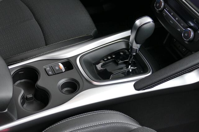 Renault KADJAR 1.2 130pk TCe Intens. Uniek Bijna 1e Eigenaar 20.000km. Camera, Navi, Clima, 17"LMV, Haak 1500kg