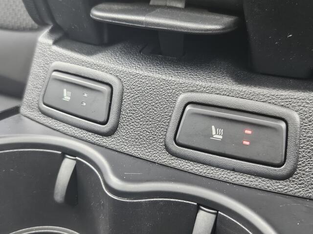 Renault KADJAR 1.3 TCe Zen / Stoelverwarming / Climate Control / Apple Carplay & Android Auto / Navigatie / Parkeersensoren / Keyless Entry & Start / Cruise Control /