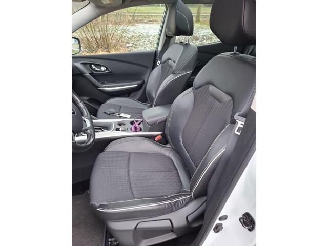 Renault KADJAR 1.2 TCe Bose 130pk Automaat Panorama dak | Climate control | Navigatie