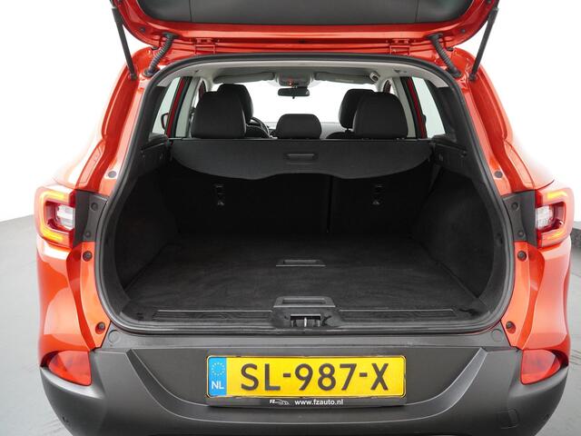 Renault KADJAR 1.2 TCe Limited - Navigatie - Climate Controle - Trekhaak - Parkeersens V+A