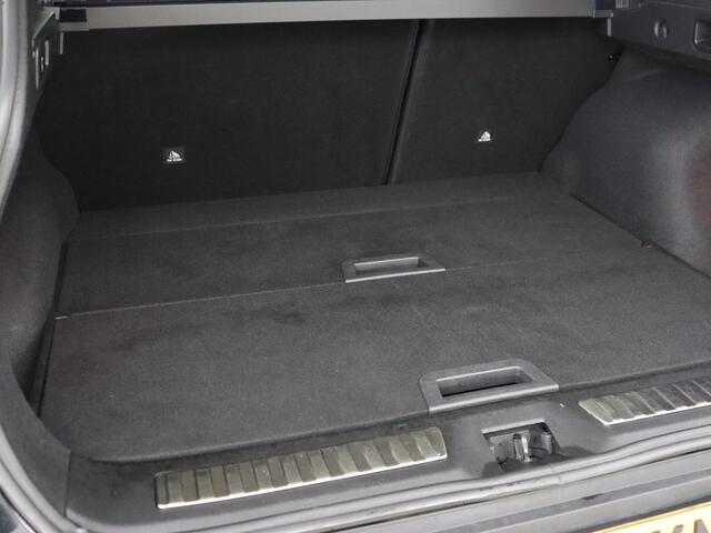 Renault KADJAR 1.3 TCe Intens | Automaat | Trekhaak | Carplay | Camera | Half leder | Keyless | Full LED | Navigatie | Dodehoek detectie | Cruise control | DAB | Climate control