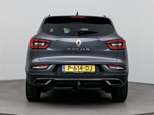 Renault KADJAR 1.3 TCe Black Edition | Climate Control / ECC | Licht metalen velgen 19 inch | Cruise control | Navigatie | Half lederen bekleding grijs | Stoelverwarming | LED koplampen | Park Distance Control voor en achter | Achteruitrijcamera | Dakrailing |