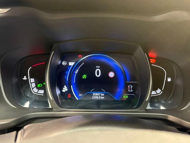 Renault KADJAR 1.3 TCe Zen | Navigatie | Stoelverwarming | Lederen bekleding |