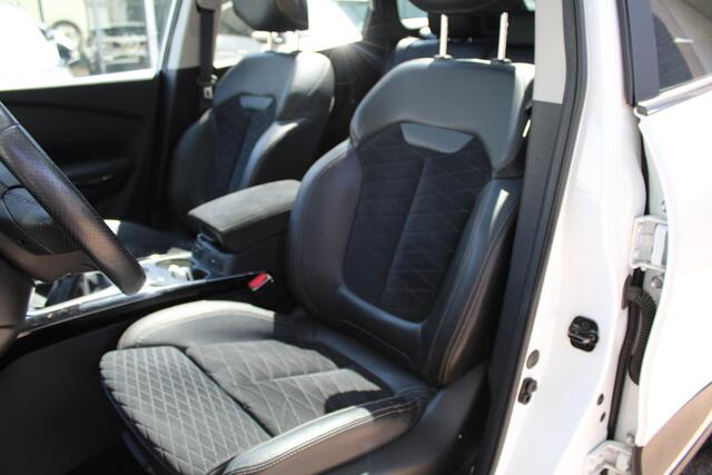 Renault KADJAR 1.3 TCe Black Edition | Panorama | Trekhaak | Bose