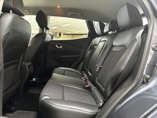 Renault KADJAR 1.2 TCe Limited/ Trekhaak/ Keyless/ Half-Leder/ DAB+/ Apple + Android/ Navi/ Clima/ Cruise/ Bluetooth/ Armsteun/ Multi. LEDER. Stuur/ 17'' LMV/ Mistl./ PDC V+A/ Extra getint glas.