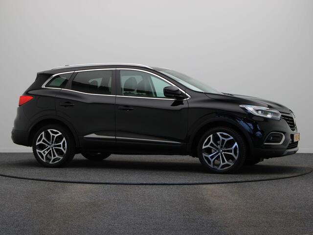Renault KADJAR 140pk TCe Techno | Elek. uitklapbare trekhaak | Panoramadak | Dealer onderhouden | Stoelverwarming | Achteruitrijcamera |