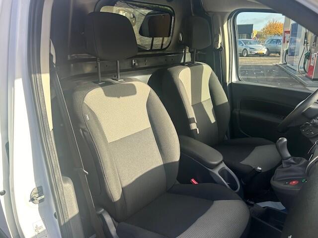 Renault KANGOO 1.5 dCi 90 Energy Luxe Maxi AIRCO I NAVI I MULTI MEDIA I PDC I 2 SCHUIFDEUREN I 1e EIGENAAAR I COMPLETE ONDERHOUDSHISTORIE