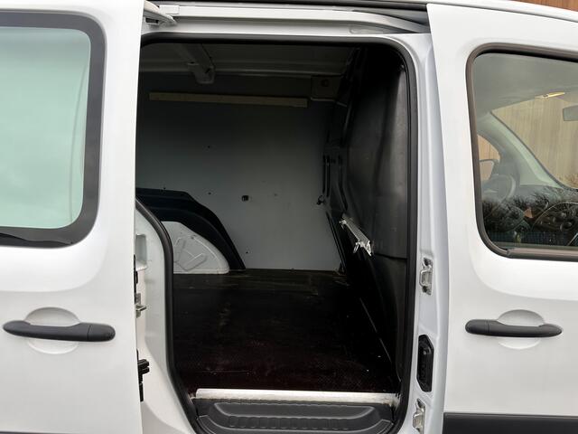 Renault KANGOO 1.5 dCi 75 Energy Comfort | Cruise Control | Parkeersensoren Achter | Bluetooth | Navigatie | Airconditioning | Radio