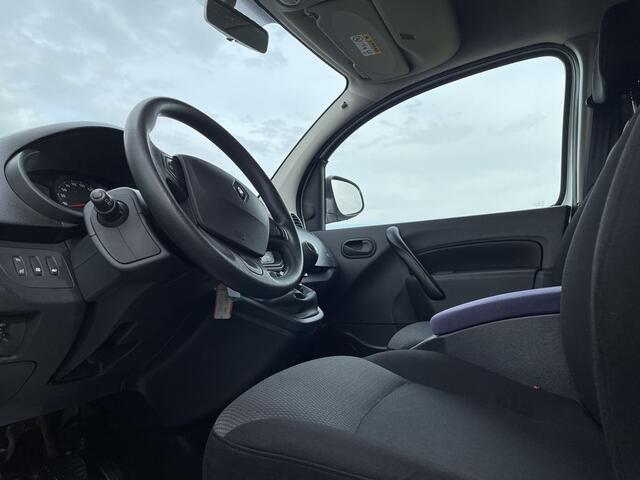 Renault KANGOO 1.5 dCi E6 110pk Maxi R-link Lease ¤163 p/m, Airco, Navi, PDC, Inrichting, onderhoudshistorie aanwezig