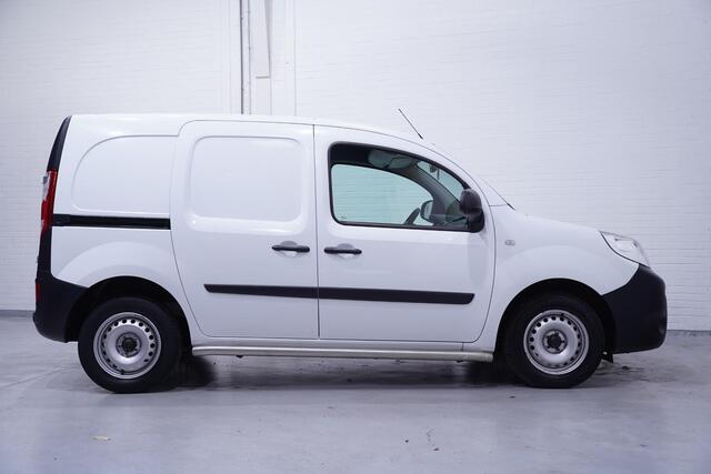 Renault KANGOO 1.5 DCi 80 pk Airco, Camera, Trekhaak, NAP Laadruimte pakket, Sidebars, PDC achter