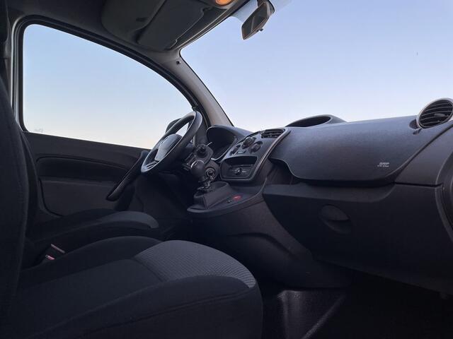 Renault KANGOO 1.5 dCi E6 110pk Maxi R-link Lease ¤152 p/m Airco, Navi, PDC, Inrichting, onderhoudshistorie aanwezig