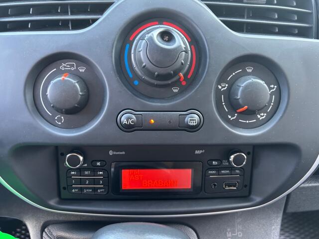 Renault KANGOO 1.5 DCI 110 MAXI AUTOMAAT AIRCO 2X SCHUIFDEUR