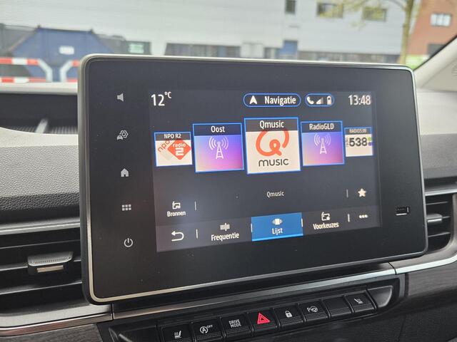 Renault KANGOO 1.3 130PK Techno EDC Automaat 5-Persoons / Trekhaak Afneembaar 1500KG / Adaptief Cruise Control / Stoelverwarming / Achteruitrijcamera / Apple Carplay & Android Auto / Navigatie / Parkeersensoren Rondom / 17" Lichtmetalen Velgen / Privacy Glass / Climate