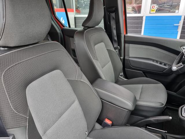 Renault KANGOO 1.3 Intens NAVI / CAMERA / TREKHAAK / PDC