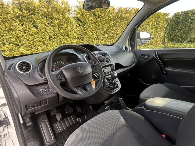 Renault KANGOO 1.2 TCe 115 PK BENZINE !! / BPM VRIJ / L1H1 / 43.891 KM !! / 1e EIG. / TREKHAAK / CAMERA / AIRCO / CRUISE / NAVI