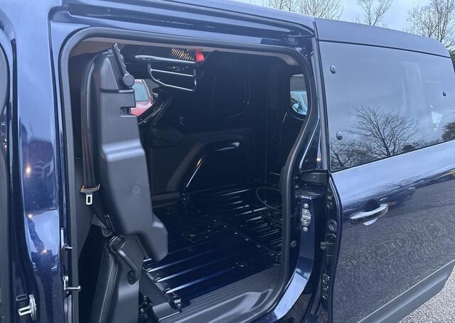 Renault KANGOO E-Tech Advance L2 44 kWh DC - Demo / 5 zits!! EASY LINK Navi - Lichtmetalen velgen - Achterdeuren met ruiten