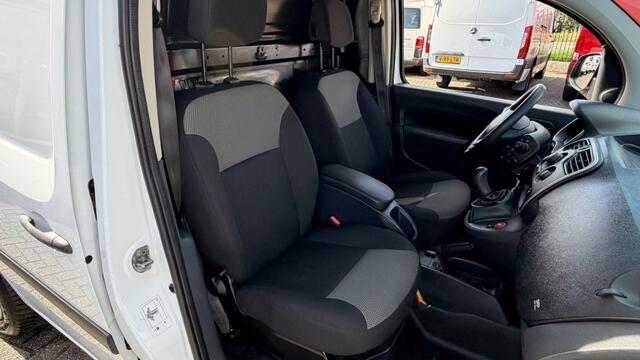 Renault KANGOO 1.5 DCI 66KW 90PK EURO 6 DISTRIBUTIERIEM VERNIEUWD AIRCO/ CRUISE CONTROL/ NAVIGATIE/ 100% DEALERONDERHOUDEN