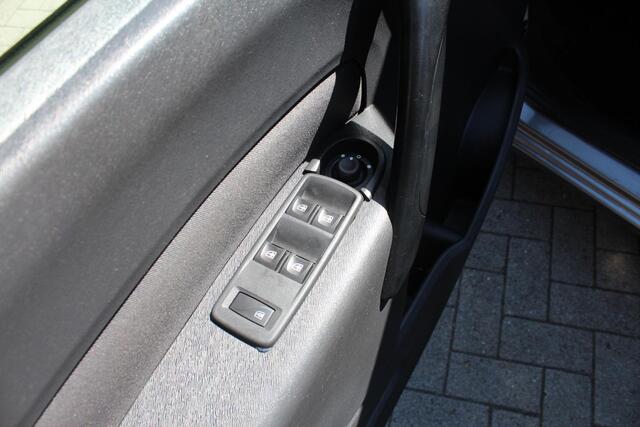 Renault KANGOO FAMILY 1.2 EDC 115 PK Limited Automaat