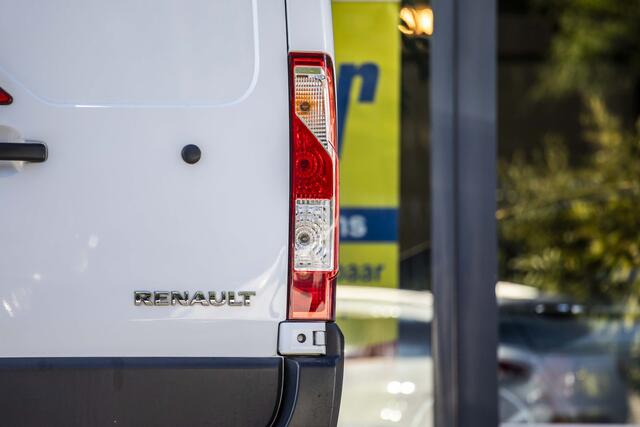 Renault MASTER T35 2.3 dCi L2H2 EX.BTW