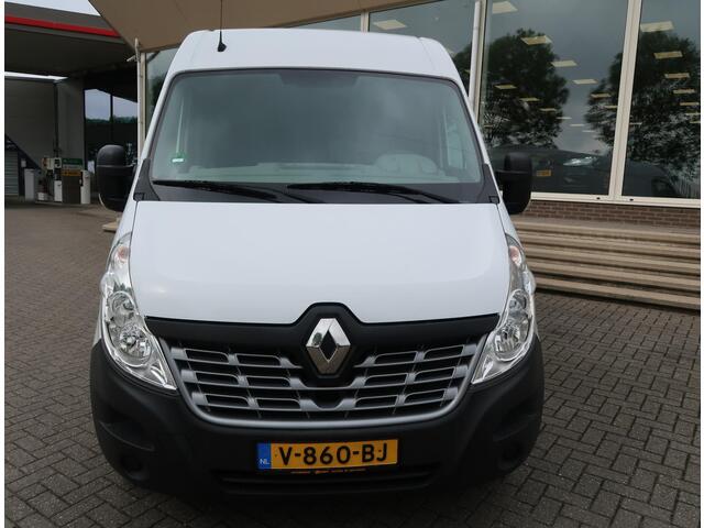 Renault MASTER T35 2.3 DCI 165 PK L3H2 + 2500 KG TREKHAAK / NAVIGATIE / DAB+