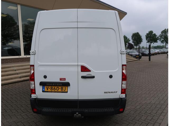 Renault MASTER T35 2.3 DCI 165 PK L3H2 + 2500 KG TREKHAAK / NAVIGATIE / DAB+
