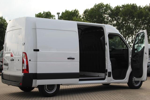 Renault MASTER T35 2.3dCi 135pk L2H2 | Airco | Cruise | Navi | DAB | | Lease 587,- p/m