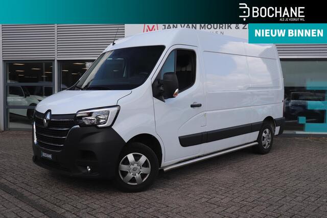 Renault MASTER T35 2.3 dCi 135 L2H2 Work Edition | Airco | Navi | Trekhaak | PDC + camera | Cruise | Bluetooth | Betimmering |