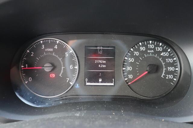 Renault MASTER T35 2.3 dCi 135 L2H2 Work Edition | Airco | Navi | Trekhaak | PDC + camera | Cruise | Bluetooth | Betimmering |