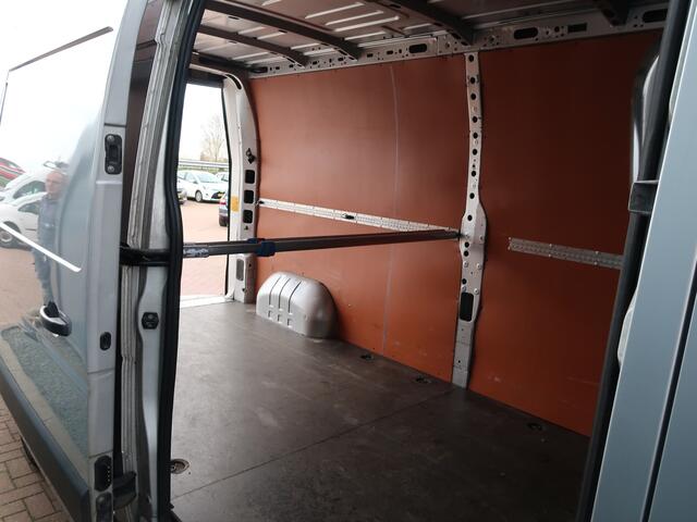 Renault MASTER T35 2.3 dCi 125pk L3H2 Laadklep 1555KG LAADVERM. CAMERA/NAVI/CRUISE/AIRCO/1E EIGENAAR!