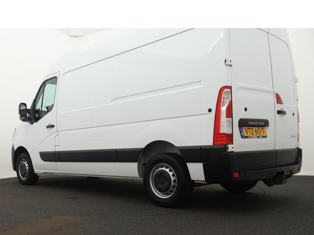 Renault MASTER T33 2.3 dCi 135PK L2H2 Comfort / NAVIGATIE / CRUISE CONTROL / PARKEERSENSOREN