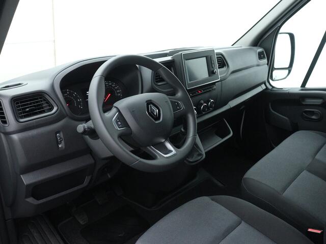 Renault MASTER T33 2.3 dCi 135PK L2H2 Comfort / NAVIGATIE / CRUISE CONTROL / PARKEERSENSOREN